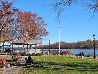 Delaware River Bristol