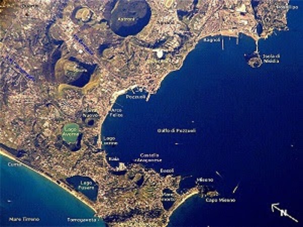 Getting Around Naples With the First Metro Rail System in&nbsp;Italy