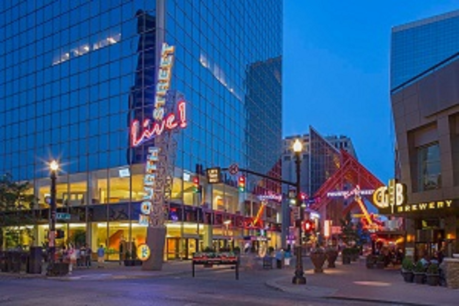 Louisville 4thStreet Live