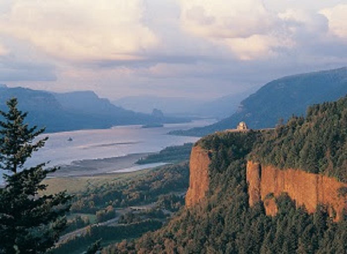 Oregon Travel Year&nbsp;Round